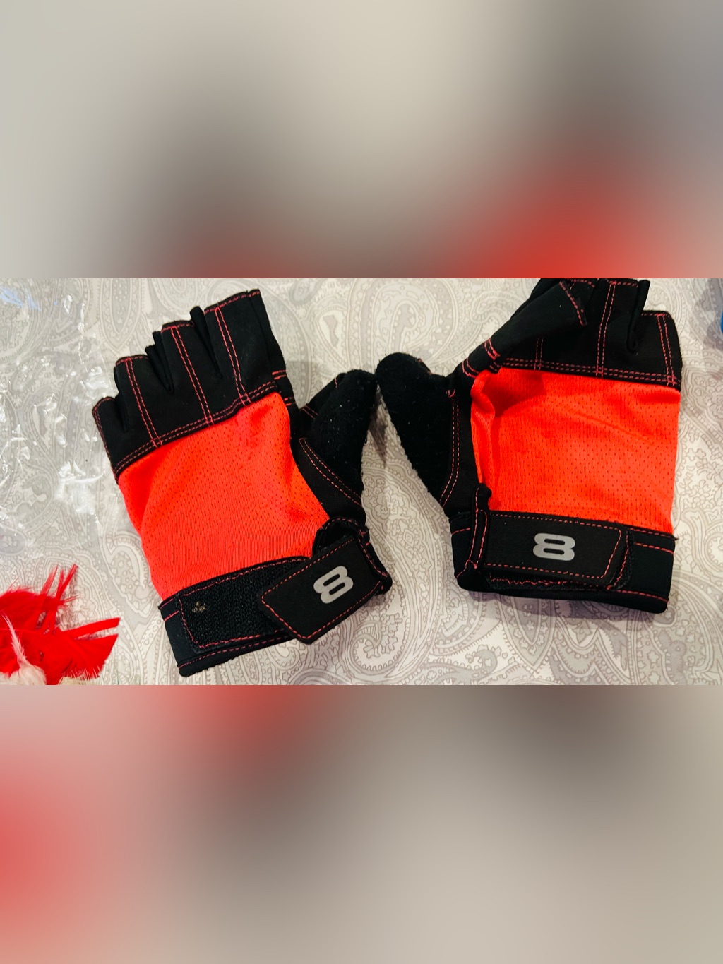 Bright Red-Orange Fingerless Workout Gloves With '8' Detail Size M/L